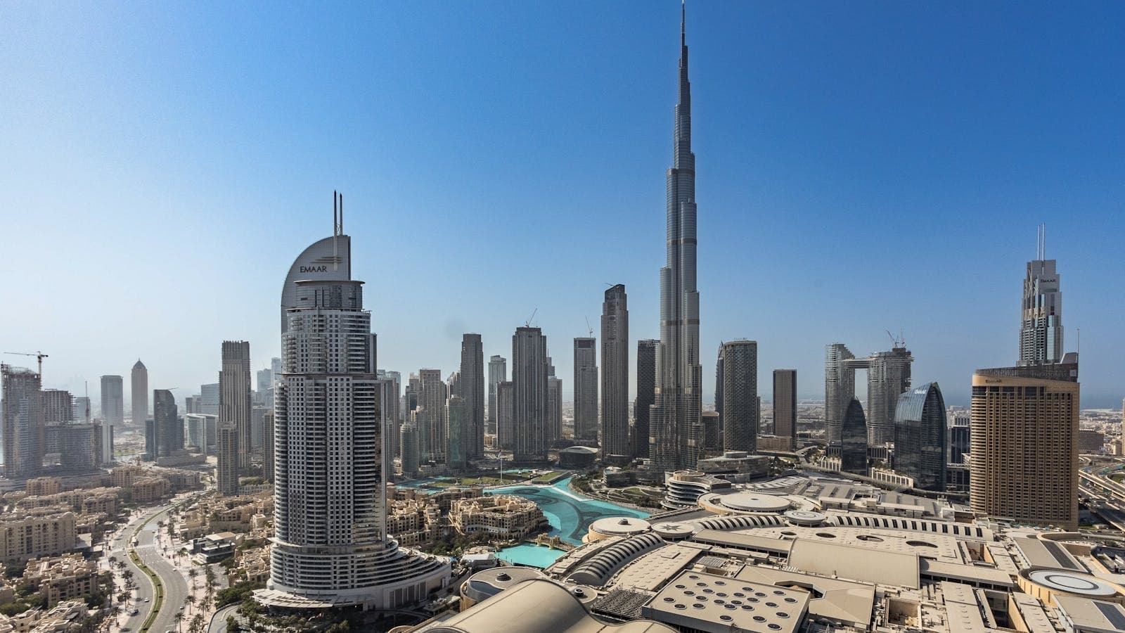 Solar Panels in Dubai Guide